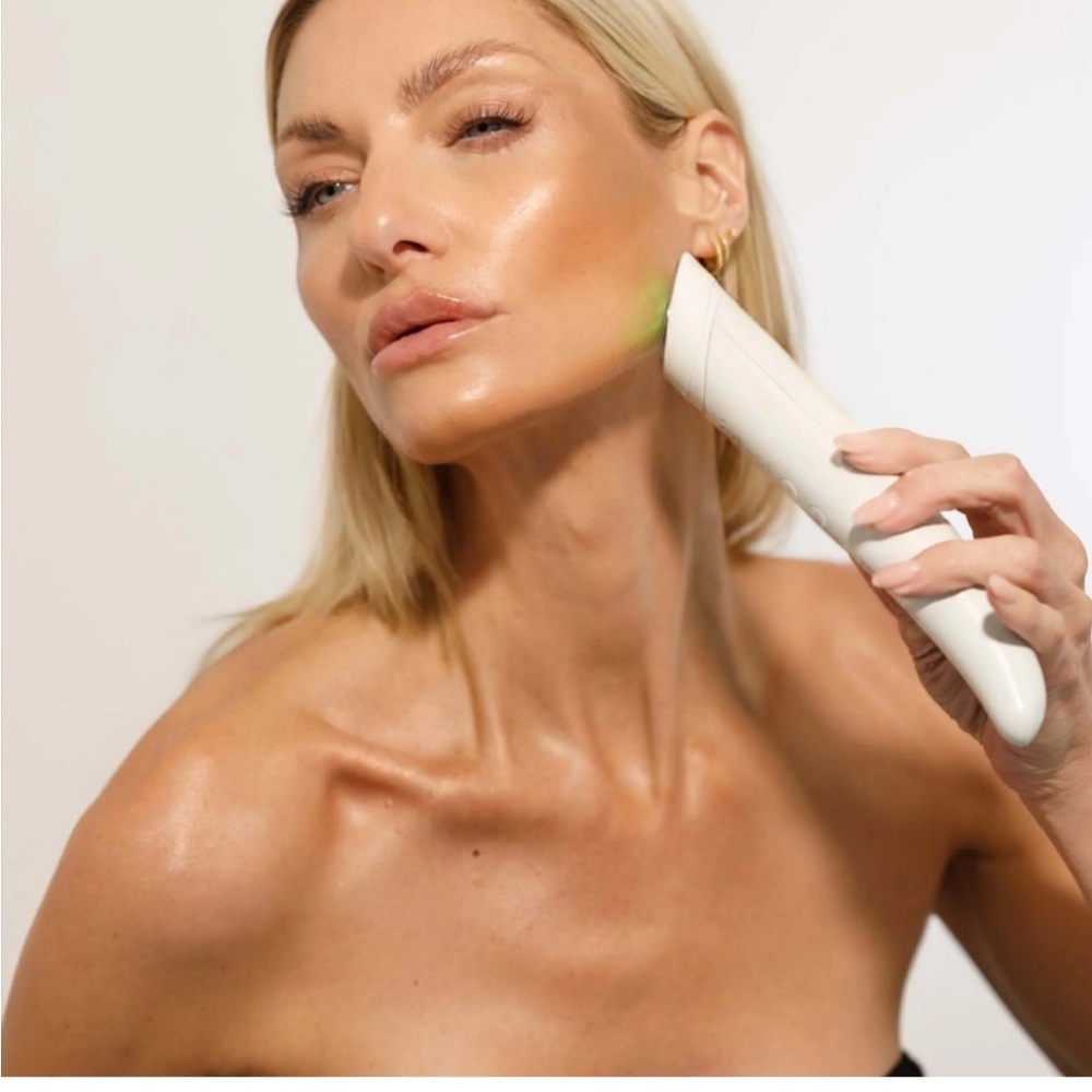 Skorrskin Anti-Aging skincare tool